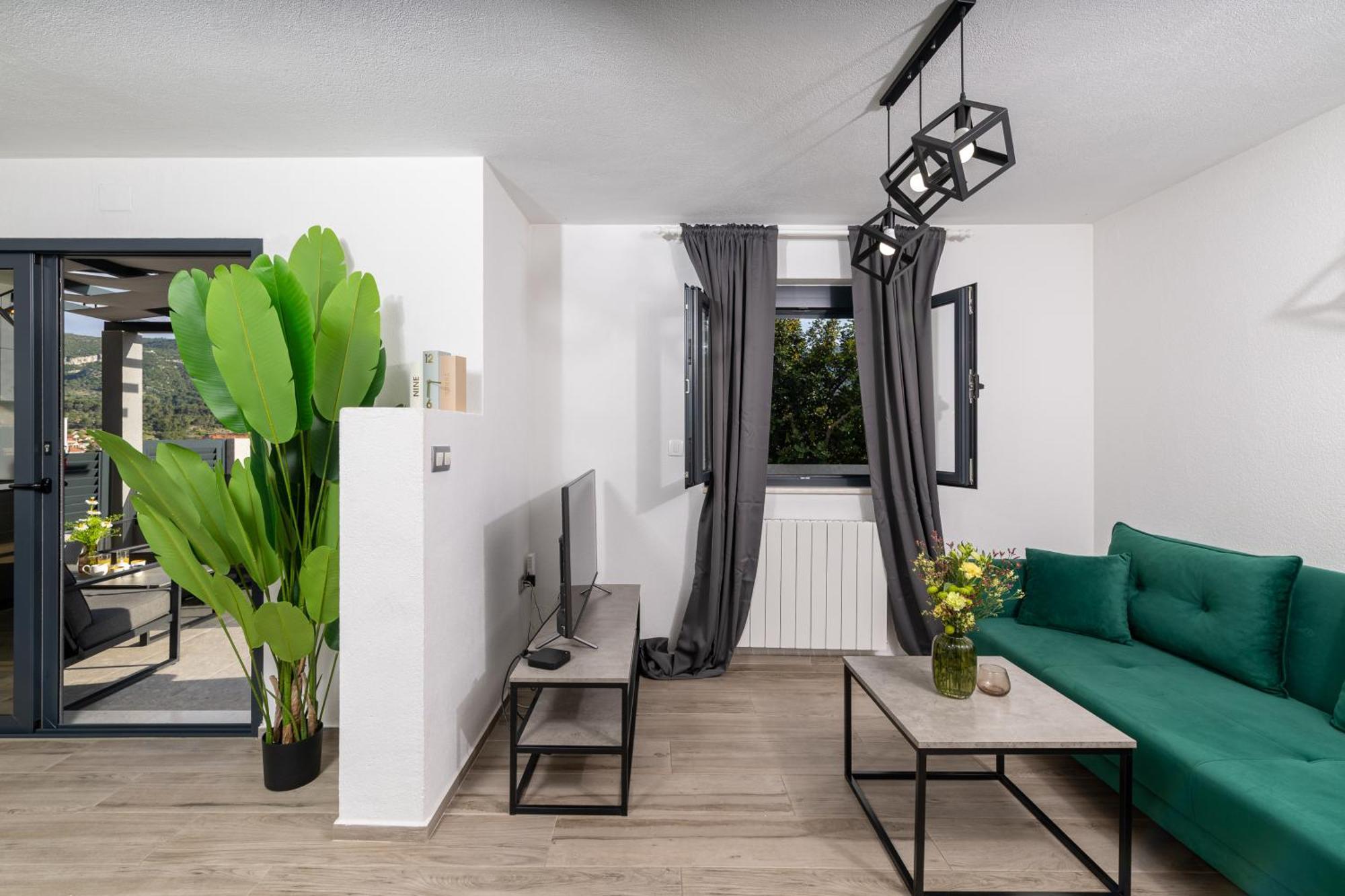 Apartments Belic With Pool Jelsa  Εξωτερικό φωτογραφία